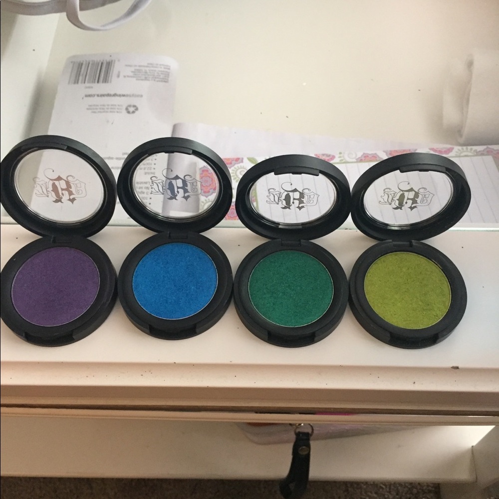 Kat Von D  Metal Crush Eyeshadows